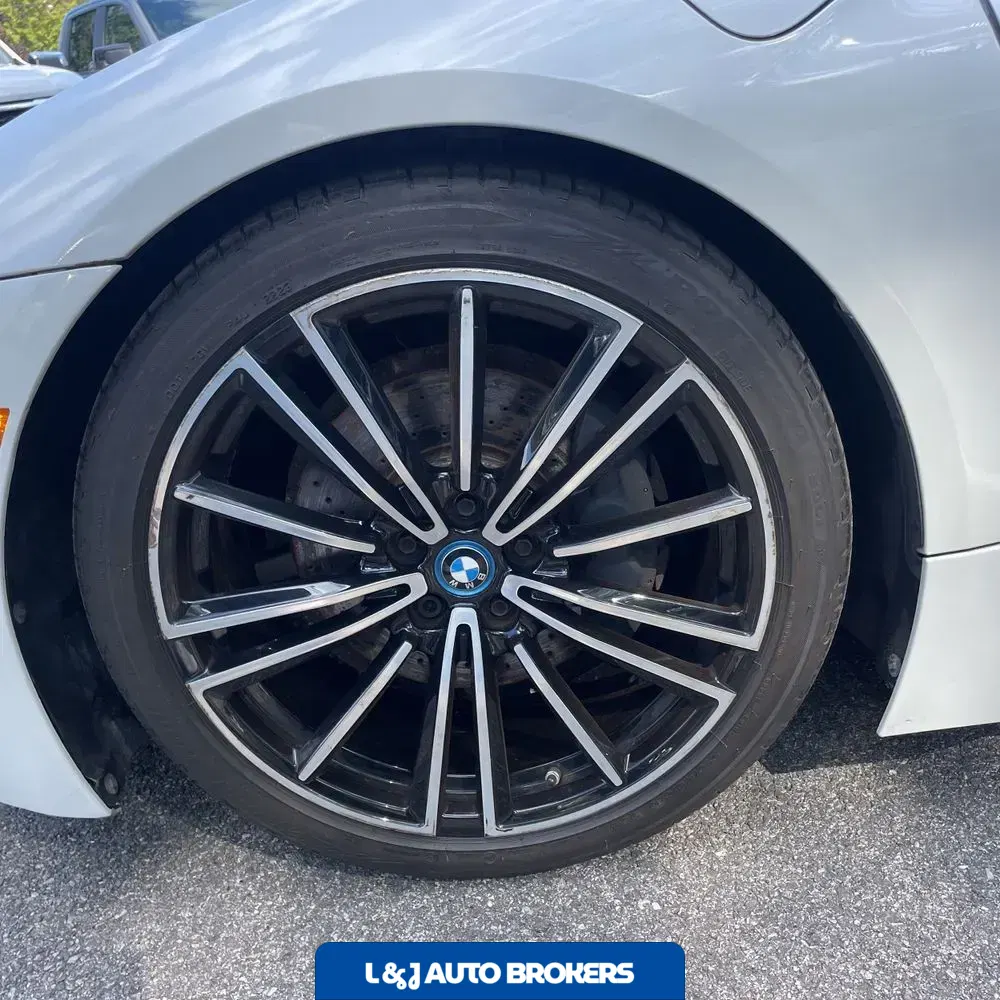 2019 BMW i8