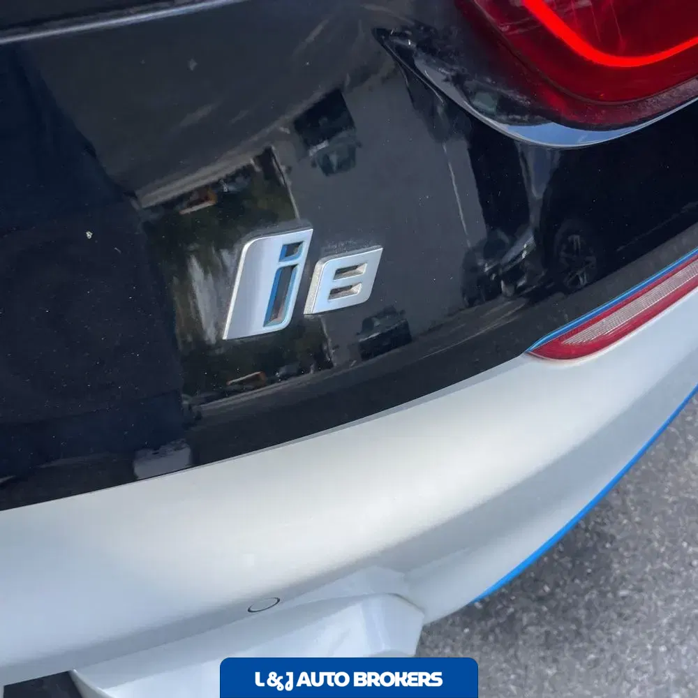 2019 BMW i8