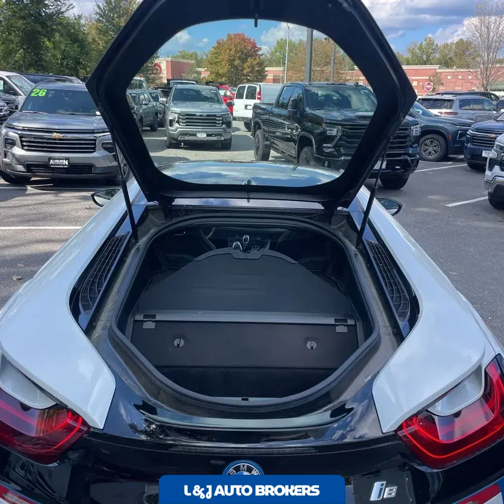 2019 BMW i8