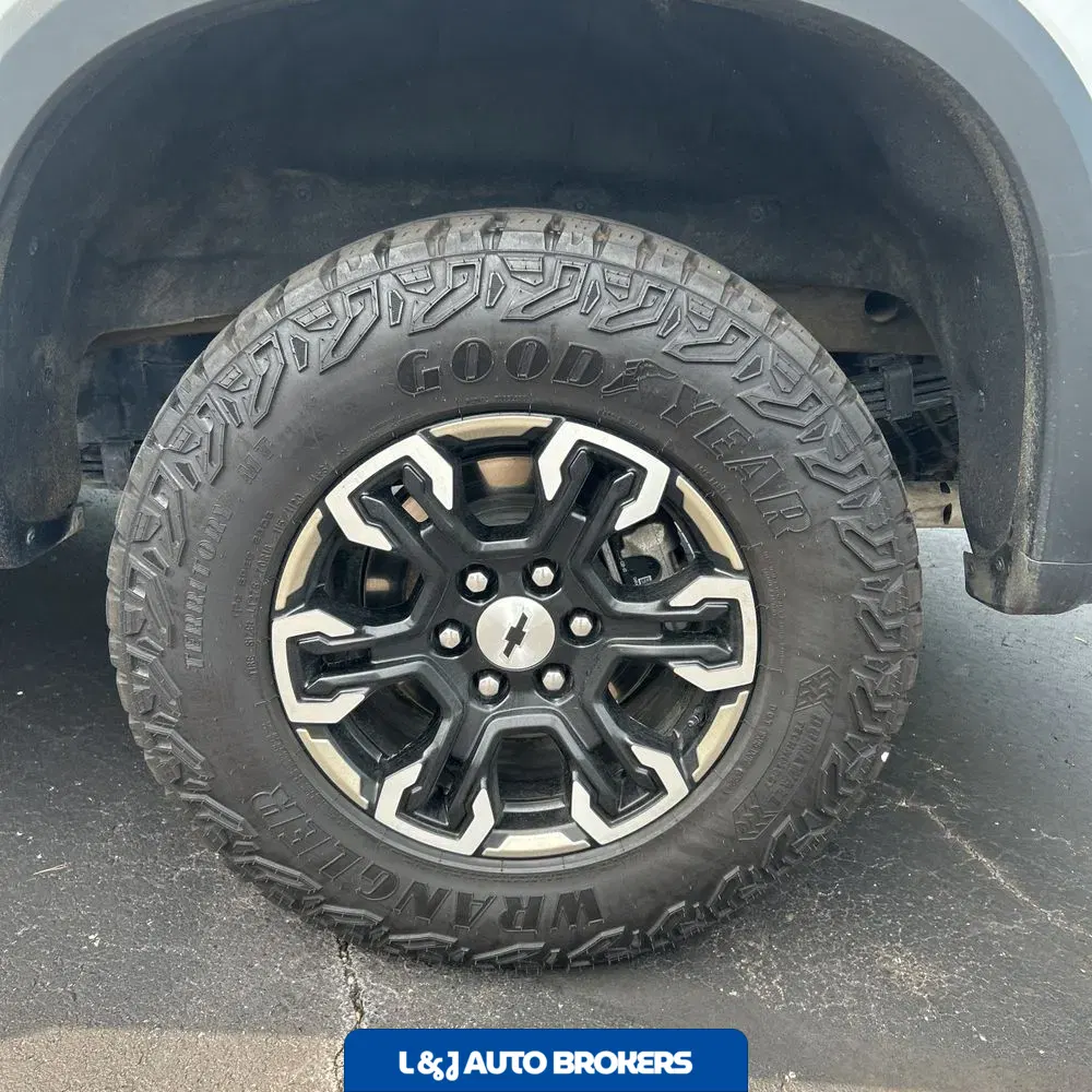 2024 Chevrolet Silverado 1500 ZR2