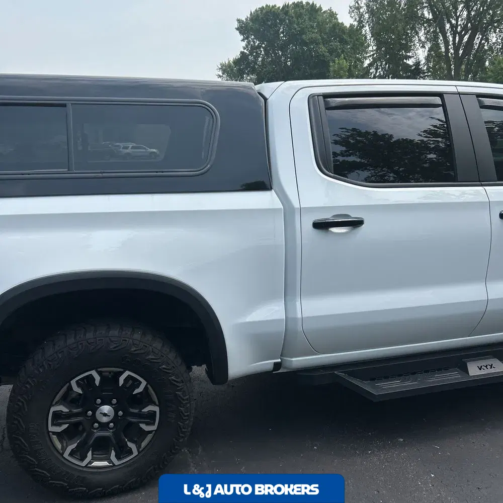 2024 Chevrolet Silverado 1500 ZR2