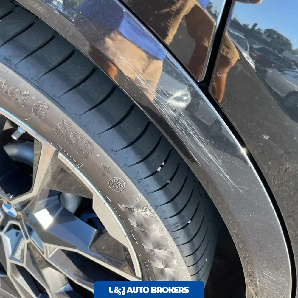 2023 BMW X7 M60i
