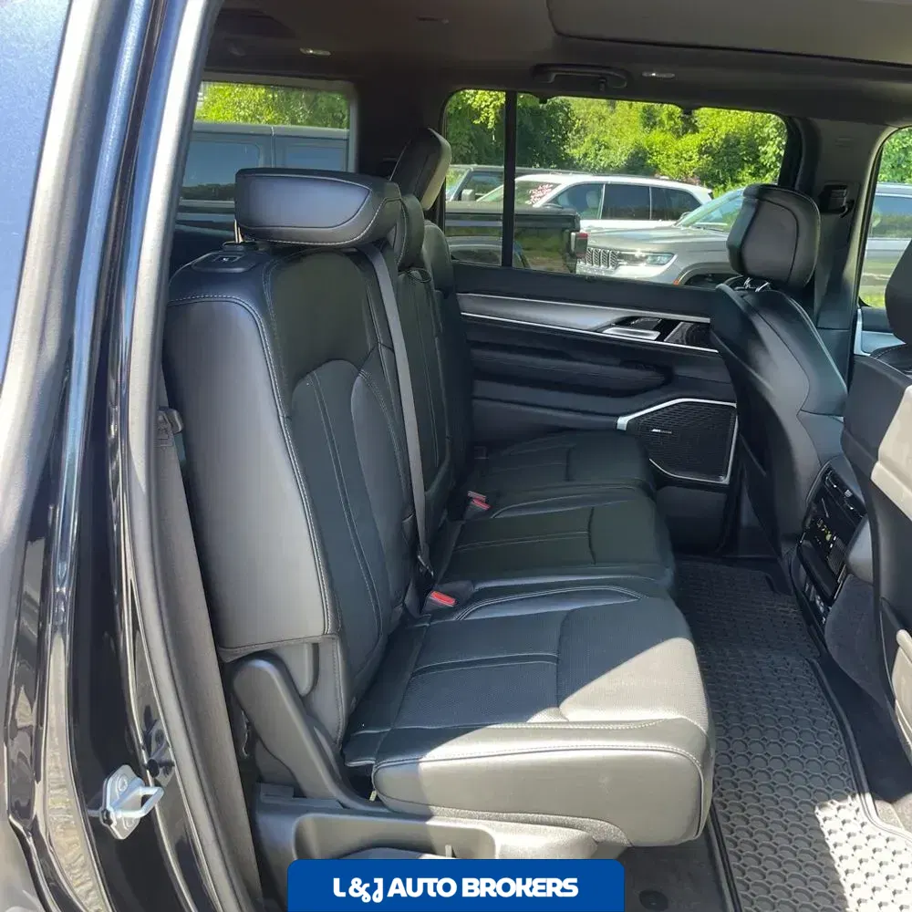 2025 Jeep Wagoneer Series II
