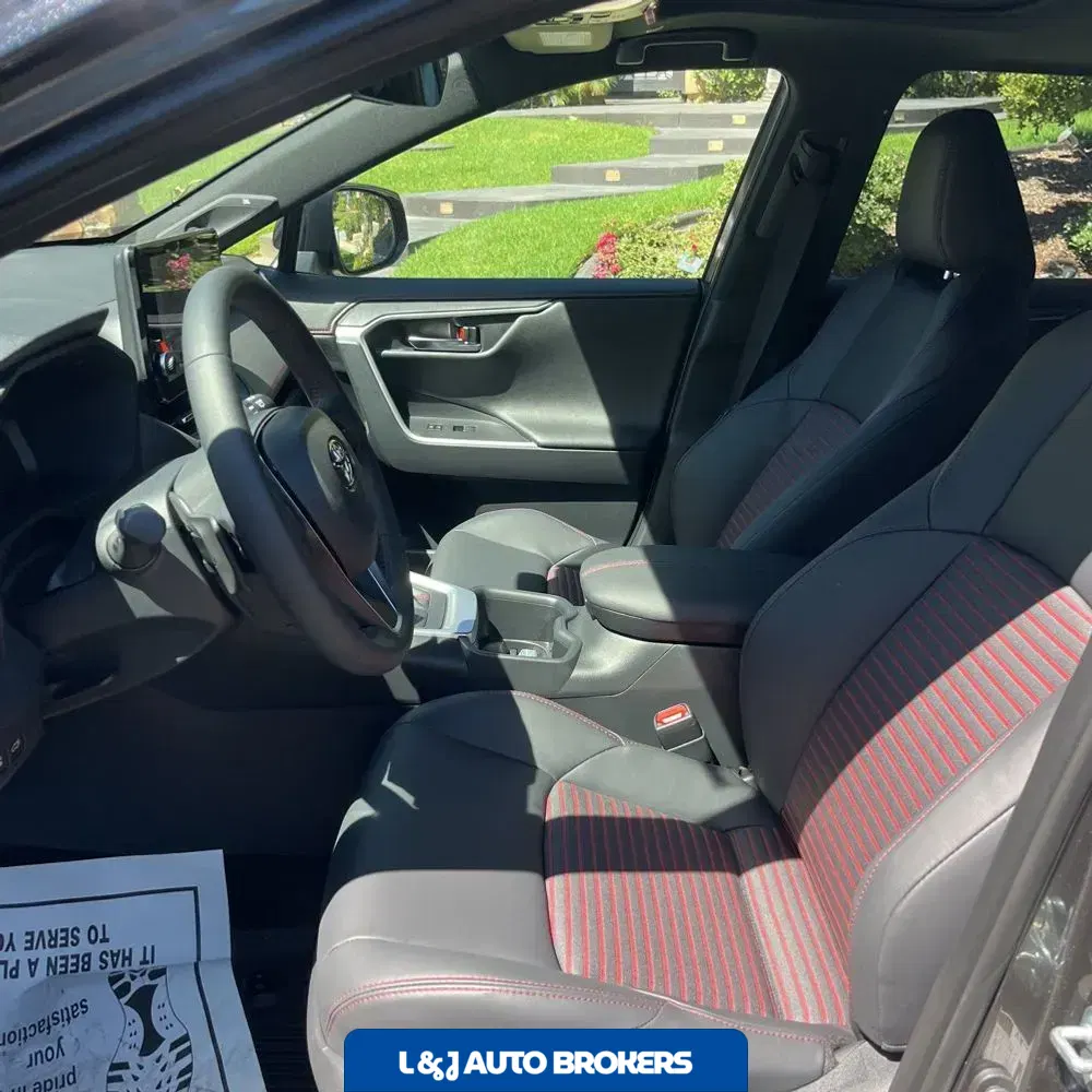 2025 Toyota RAV4 Plug-in Hybrid XSE