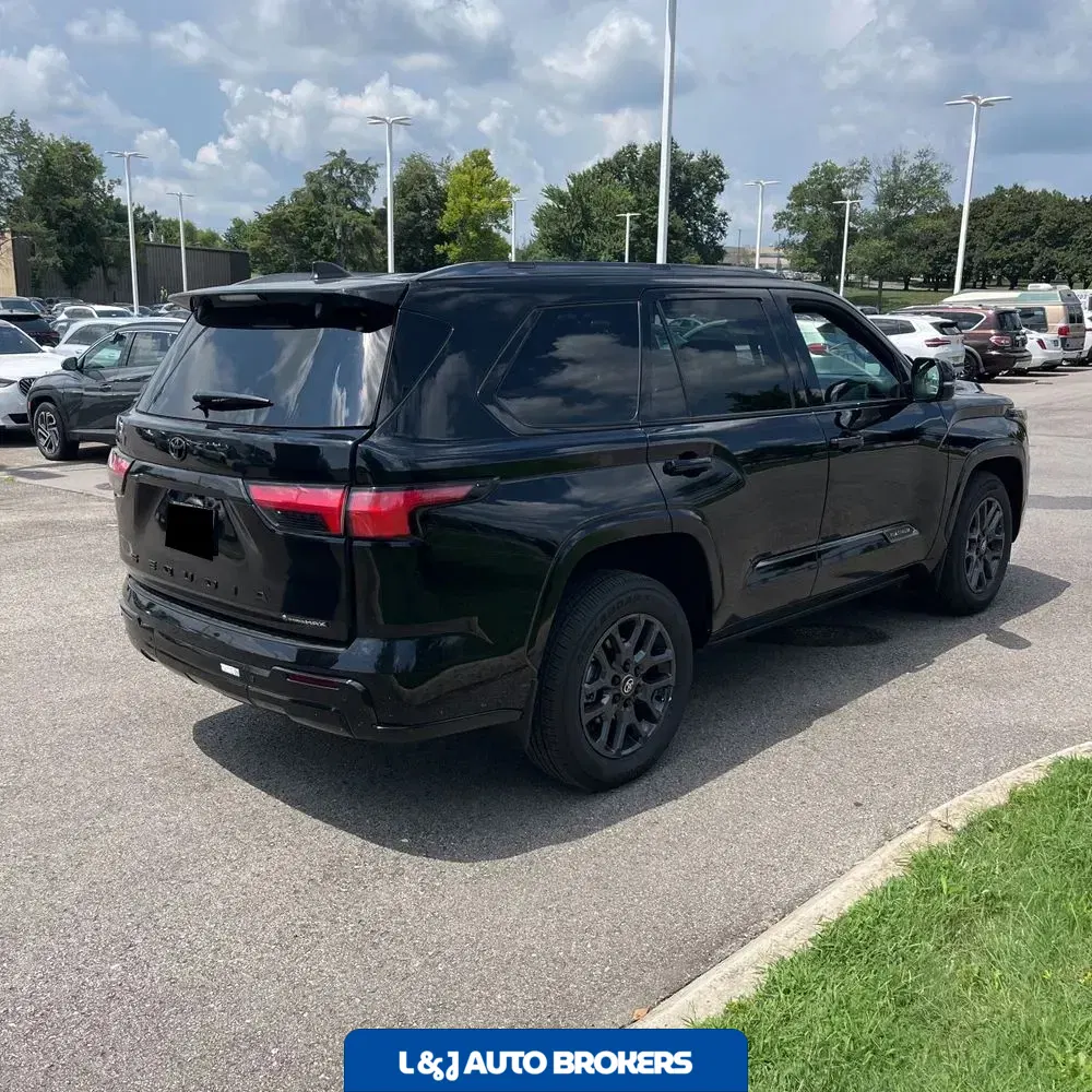 2025 Toyota Sequoia Platinum
