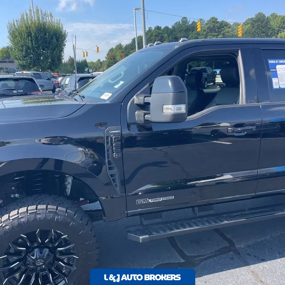 2025 Ford F250 S/D Lariat