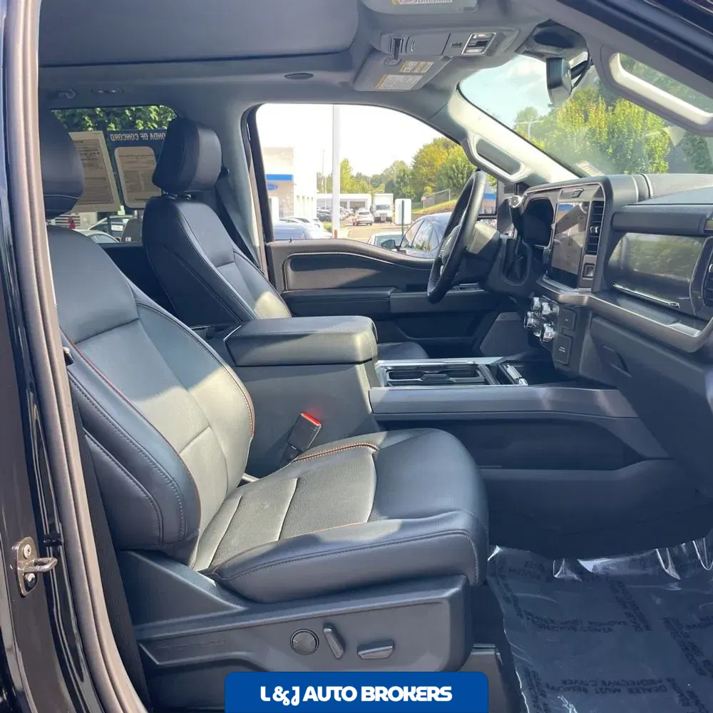 2025 Ford F250 S/D Lariat
