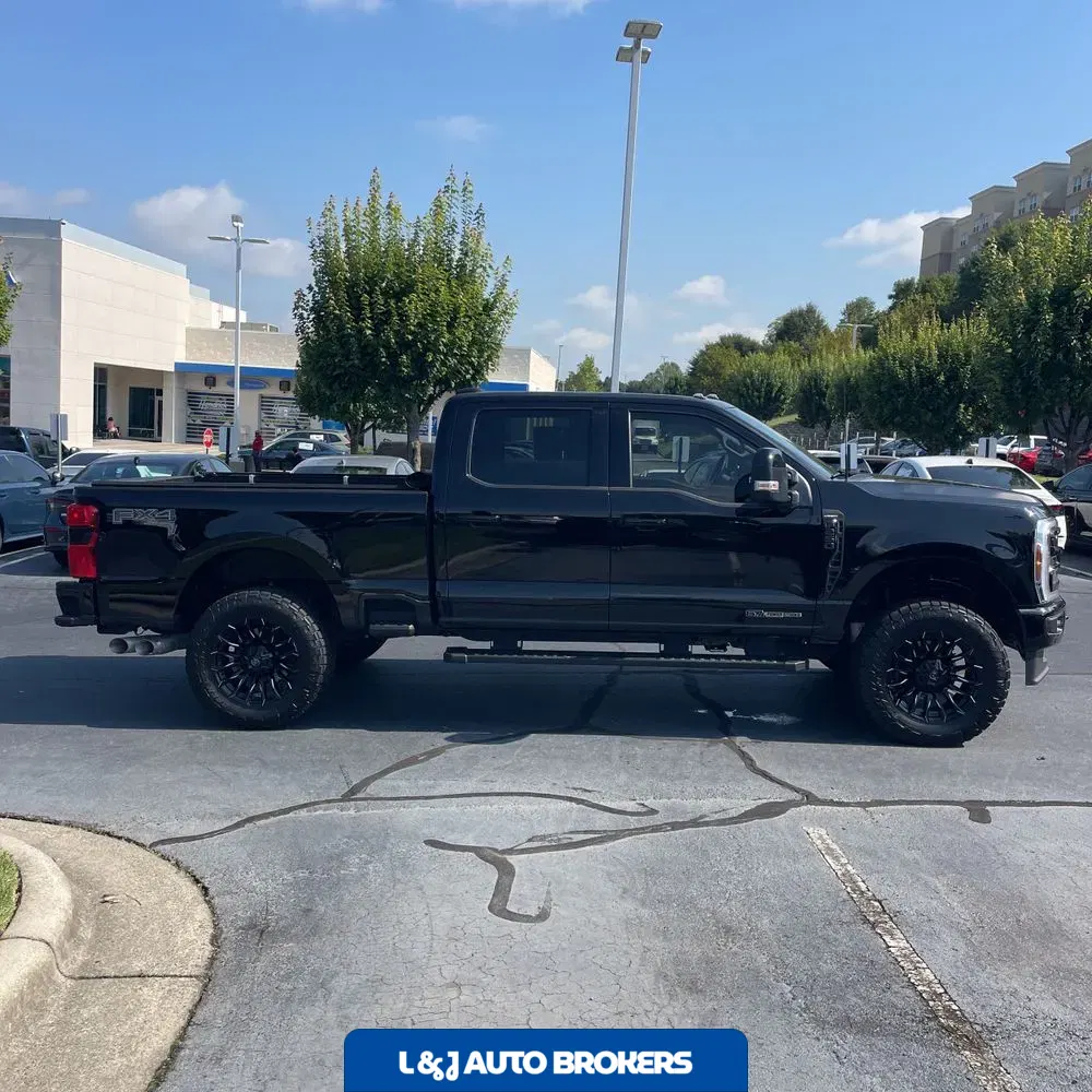 2025 Ford F250 S/D Lariat