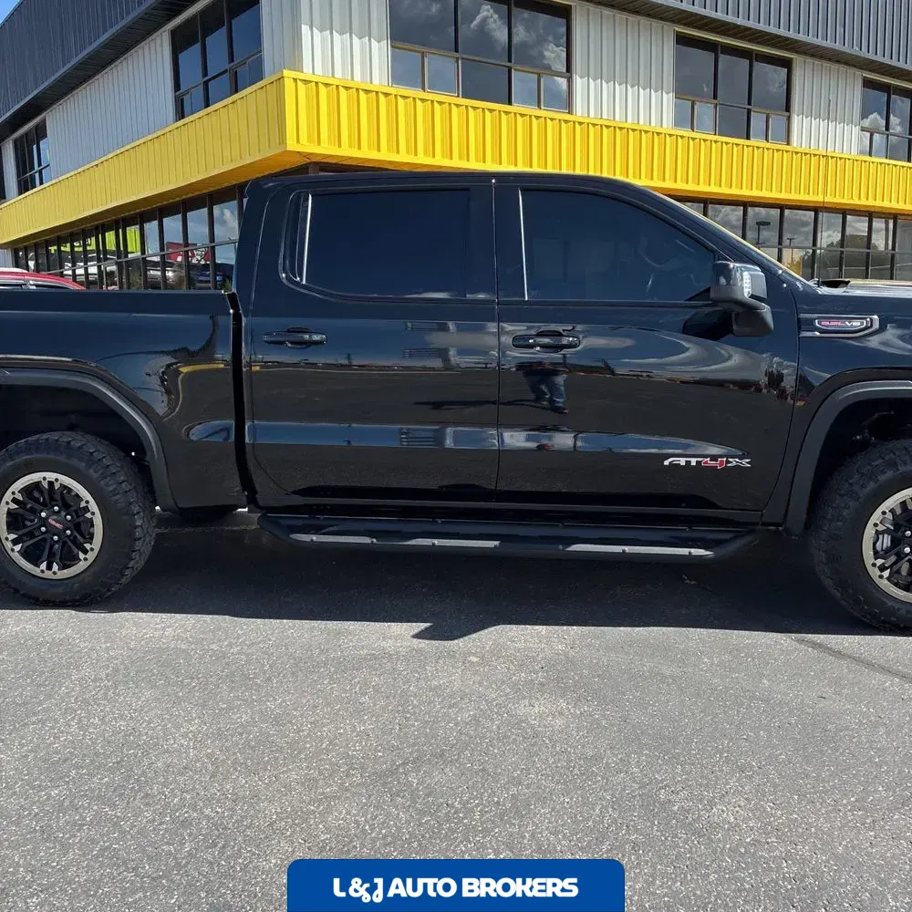 2024 GMC Sierra 1500 AT4X