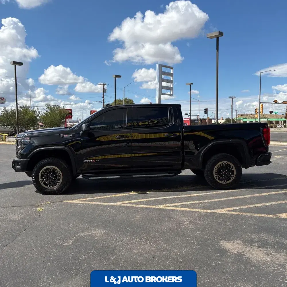 2024 GMC Sierra 1500 AT4X