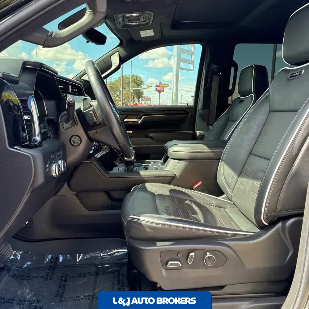 2024 GMC Sierra 1500 AT4X