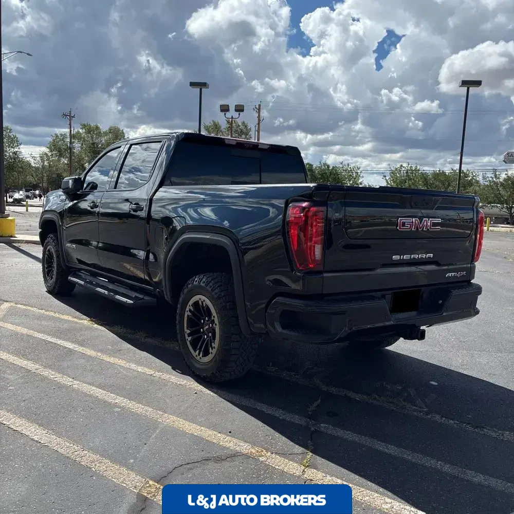 2024 GMC Sierra 1500 AT4X