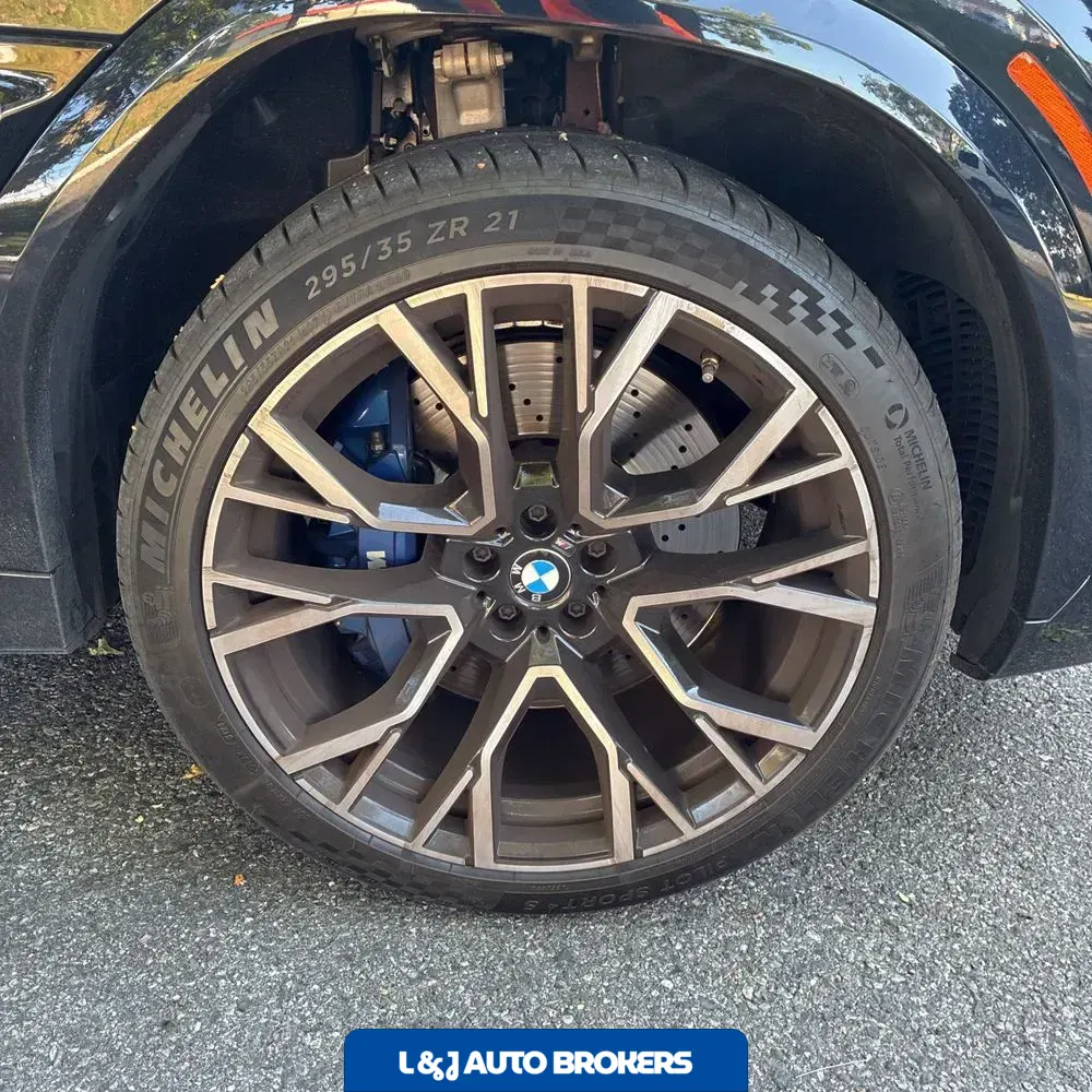 2021 BMW X6 M