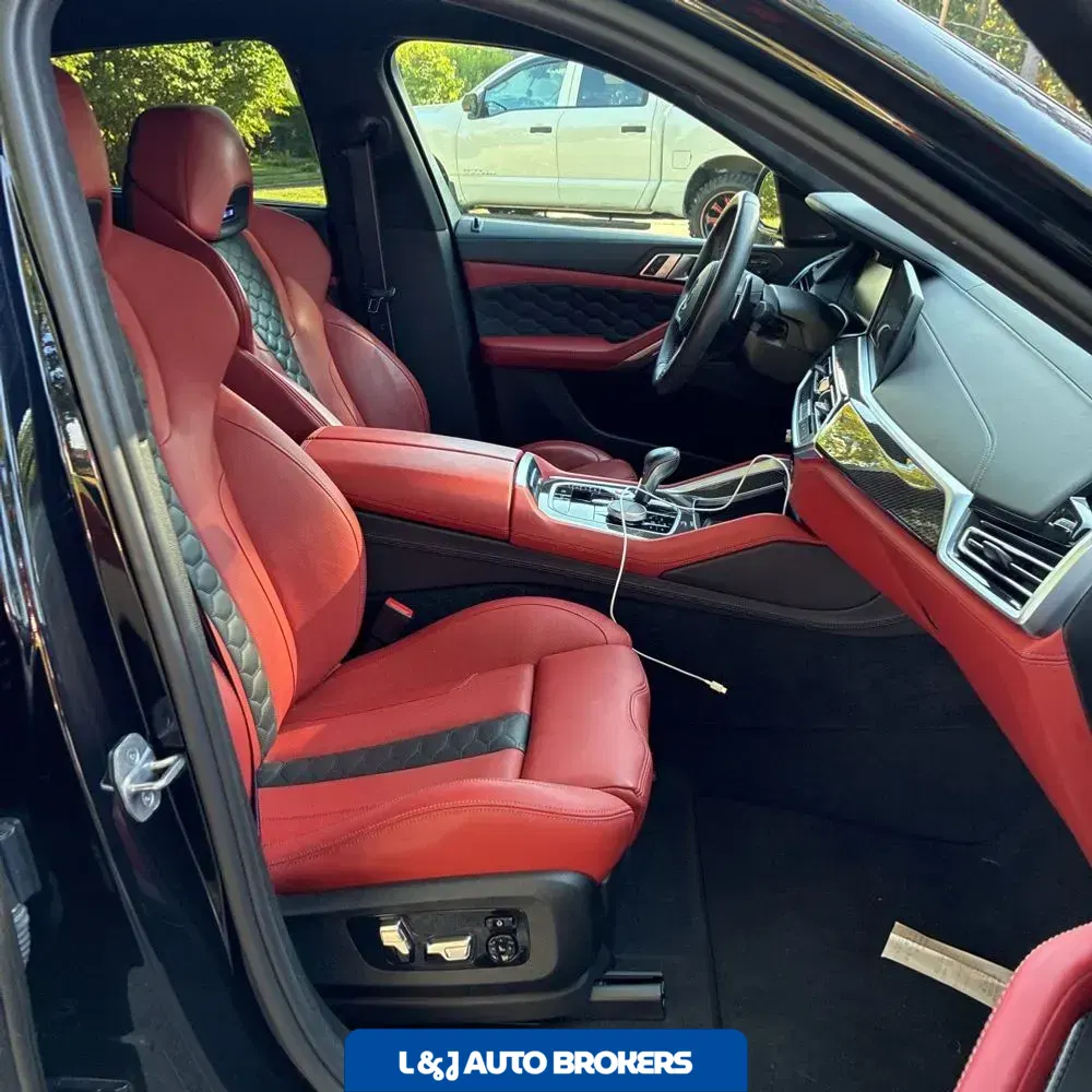 2021 BMW X6 M