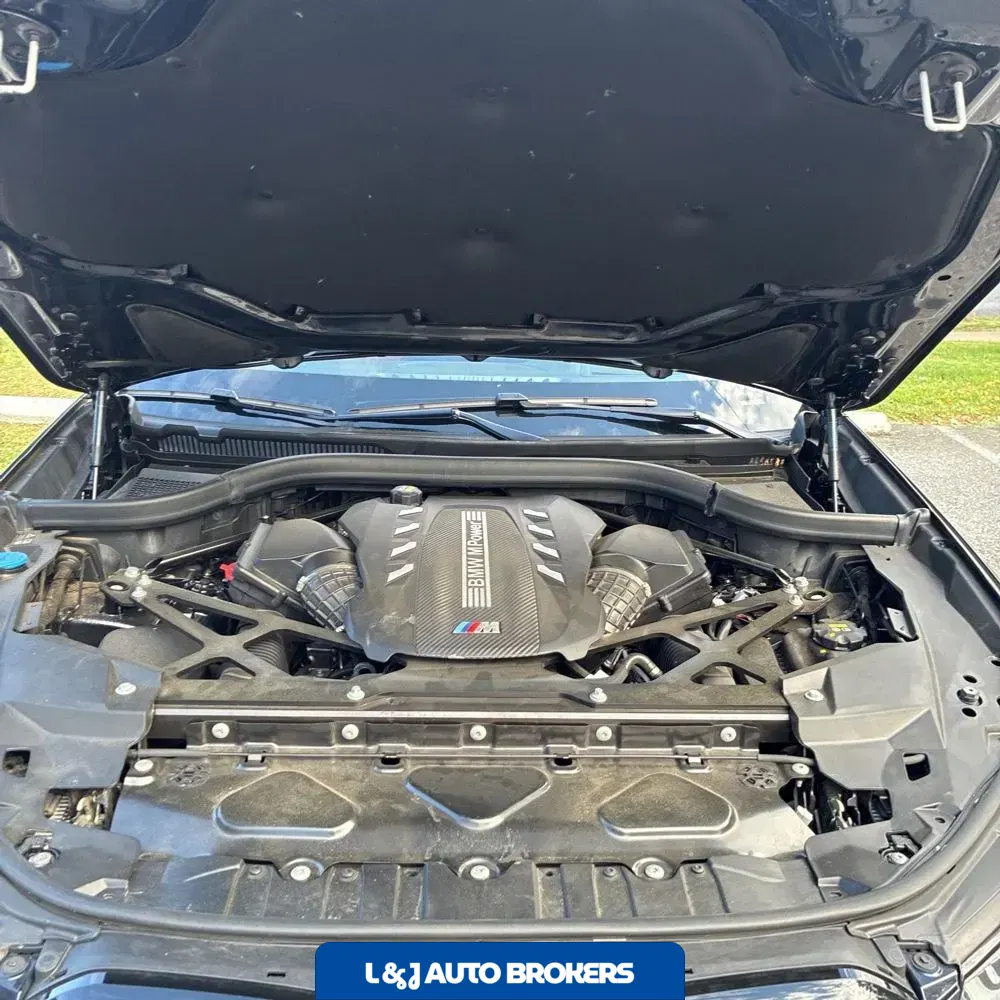 2021 BMW X6 M