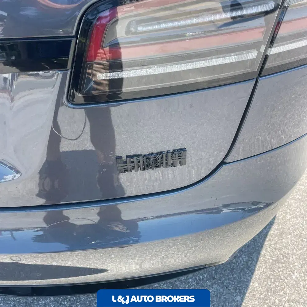 2022 Tesla Model S Plaid