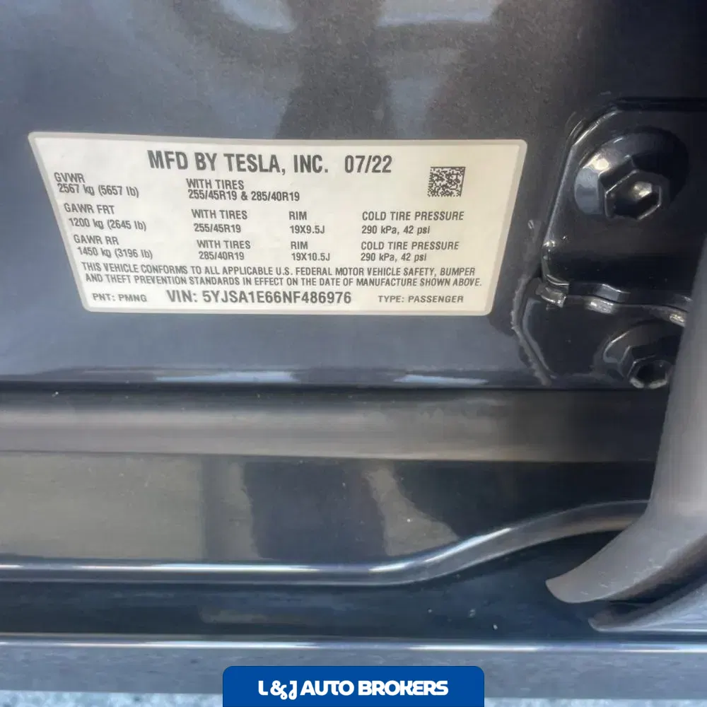 2022 Tesla Model S Plaid