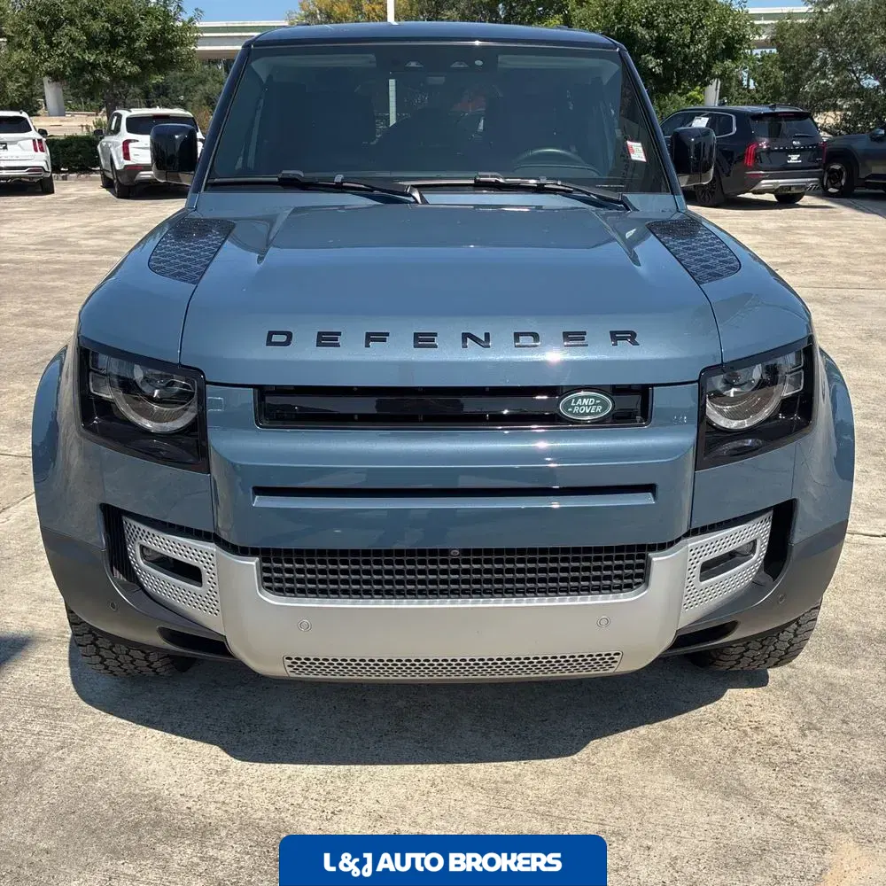 2024 Land Rover Defender 110 S P300