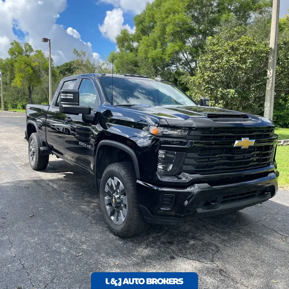 2024 Chevrolet Silverado 2500HD Custom