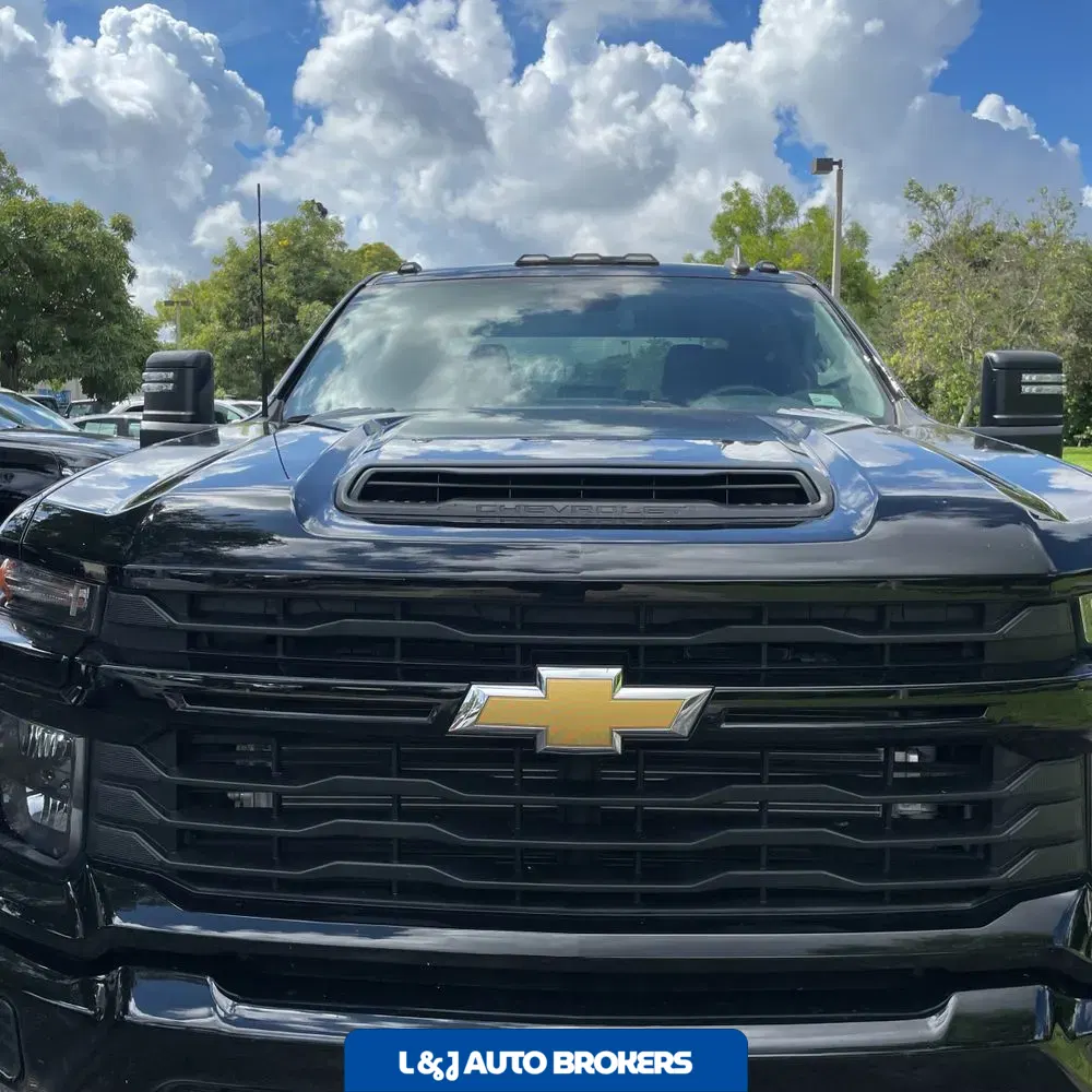 2024 Chevrolet Silverado 2500HD Custom