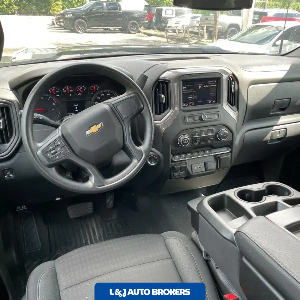 2024 Chevrolet Silverado 2500HD Custom