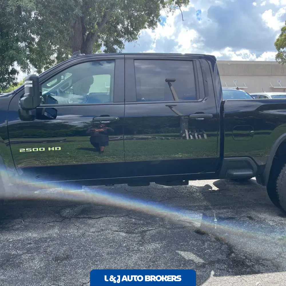 2024 Chevrolet Silverado 2500HD Custom