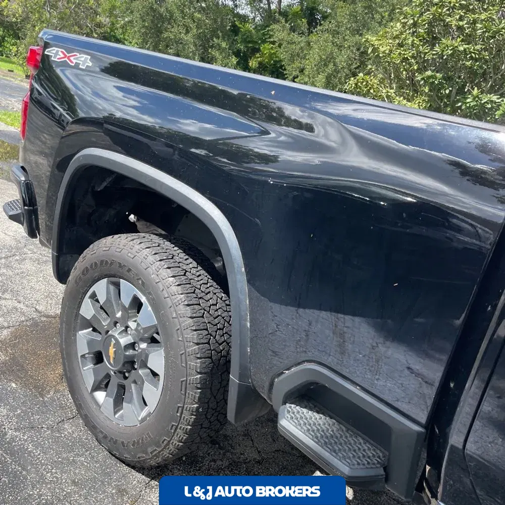 2024 Chevrolet Silverado 2500HD Custom