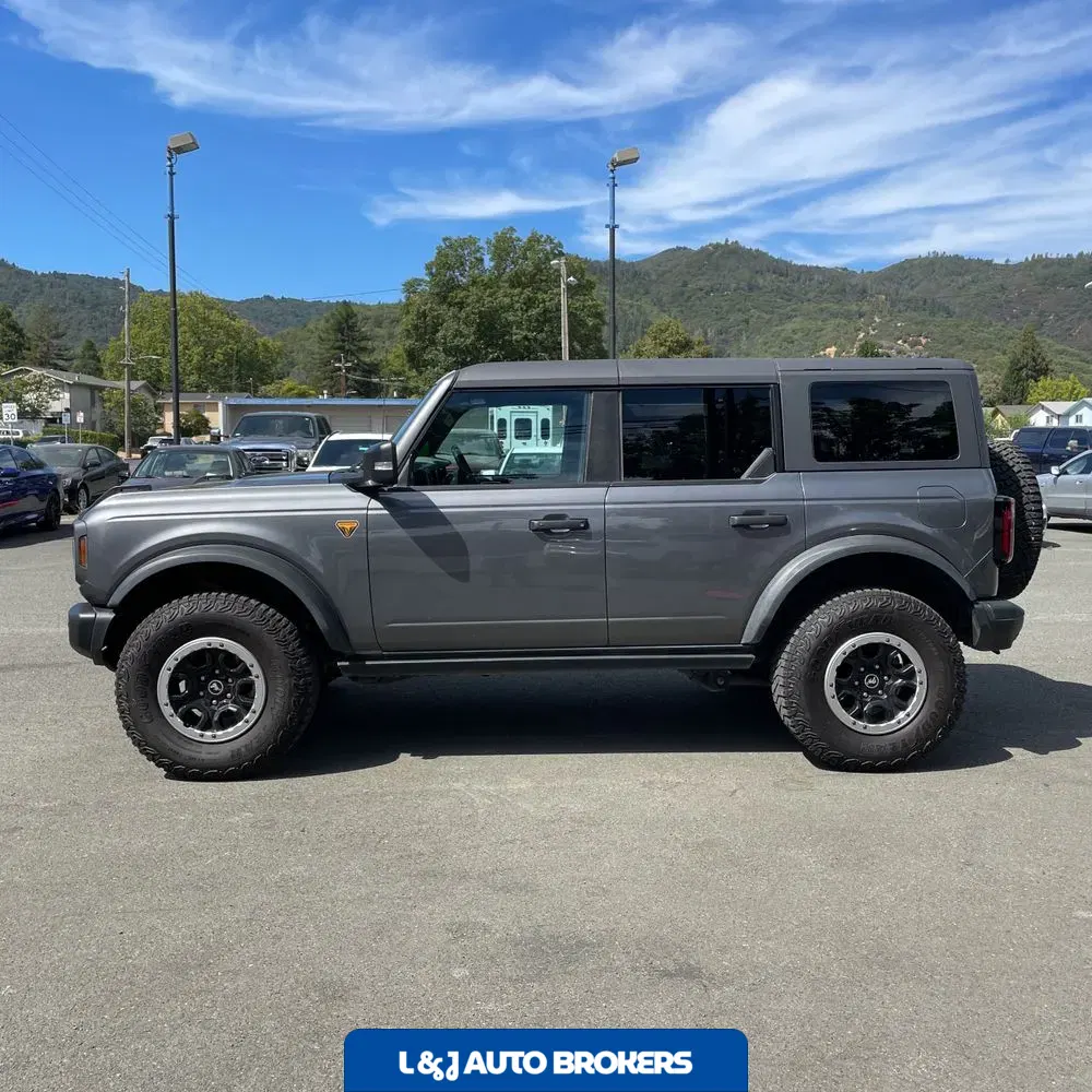 2022 Ford Bronco Badlands Advanced