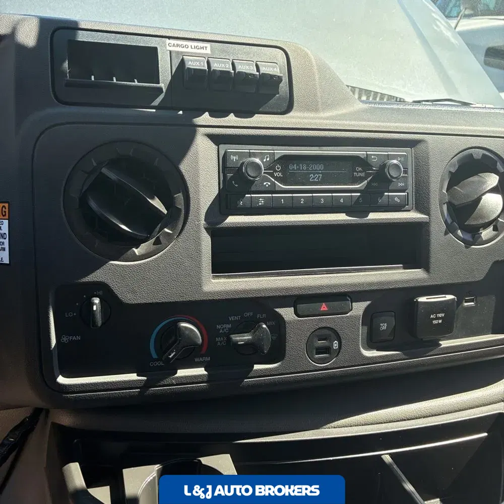 2025 Ford Commercial Vans E450