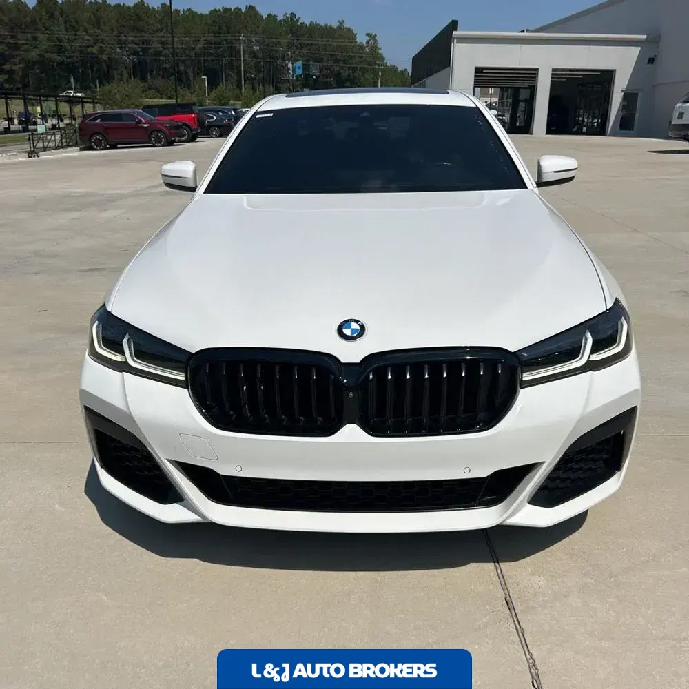 2021 BMW 5-Series M550xi