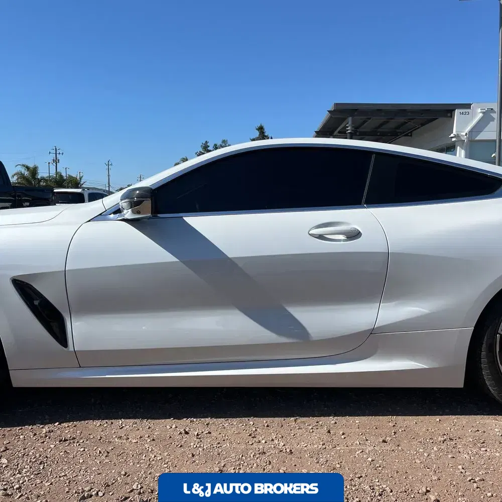 2023 BMW 8-Series M850xi
