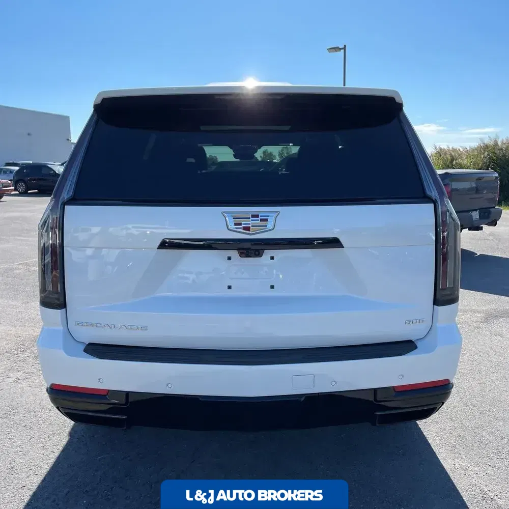 2025 Cadillac Escalade Sport