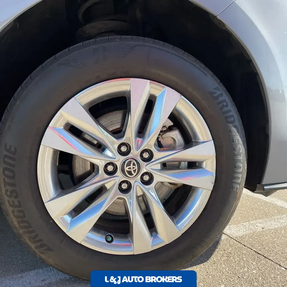 2023 Toyota Sienna Woodland Edition