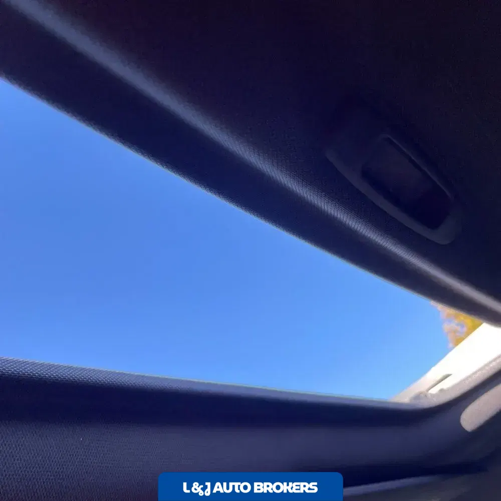 2023 Toyota Sienna Woodland Edition