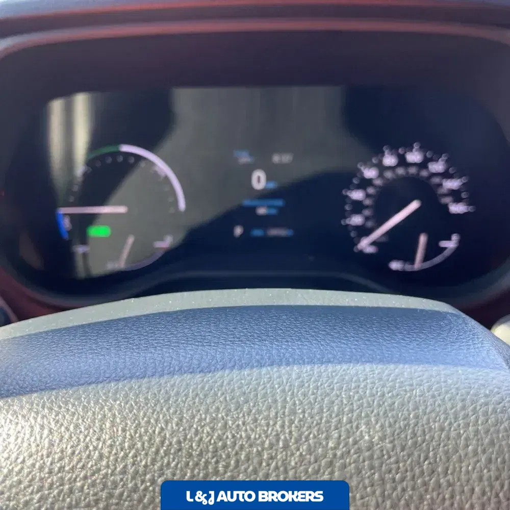 2023 Toyota Sienna Woodland Edition