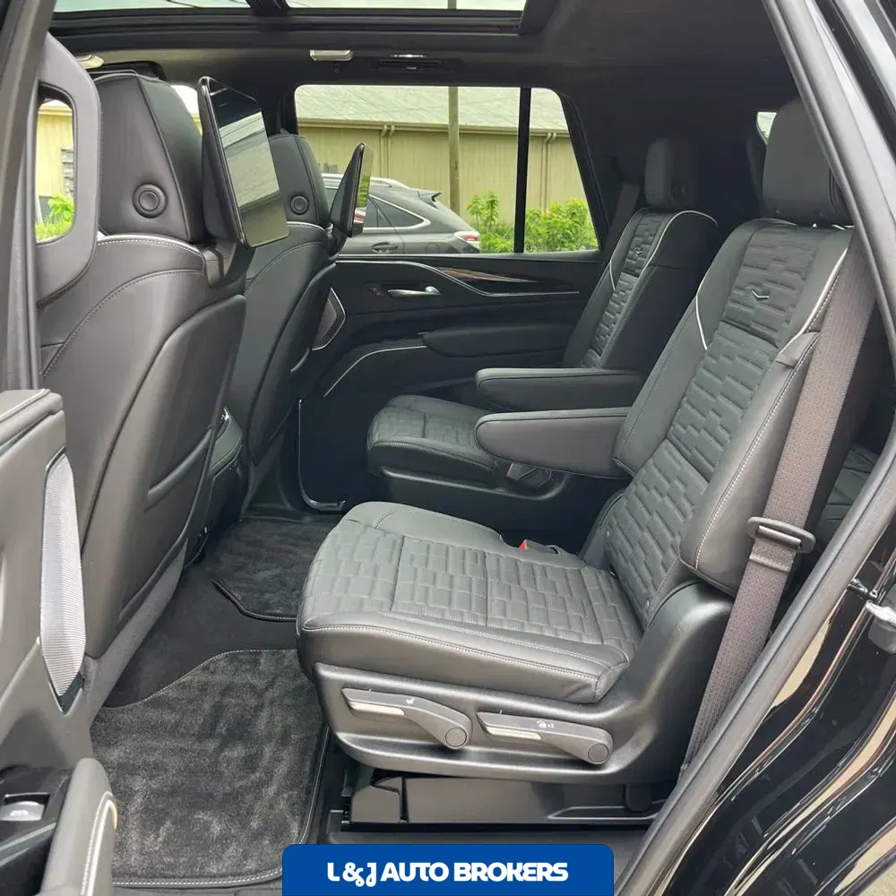 2024 Cadillac Escalade-V Base