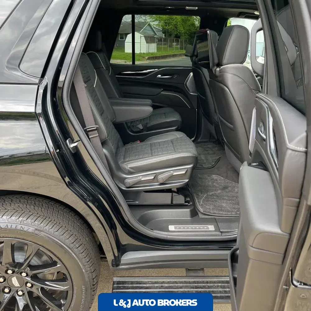 2024 Cadillac Escalade-V Base