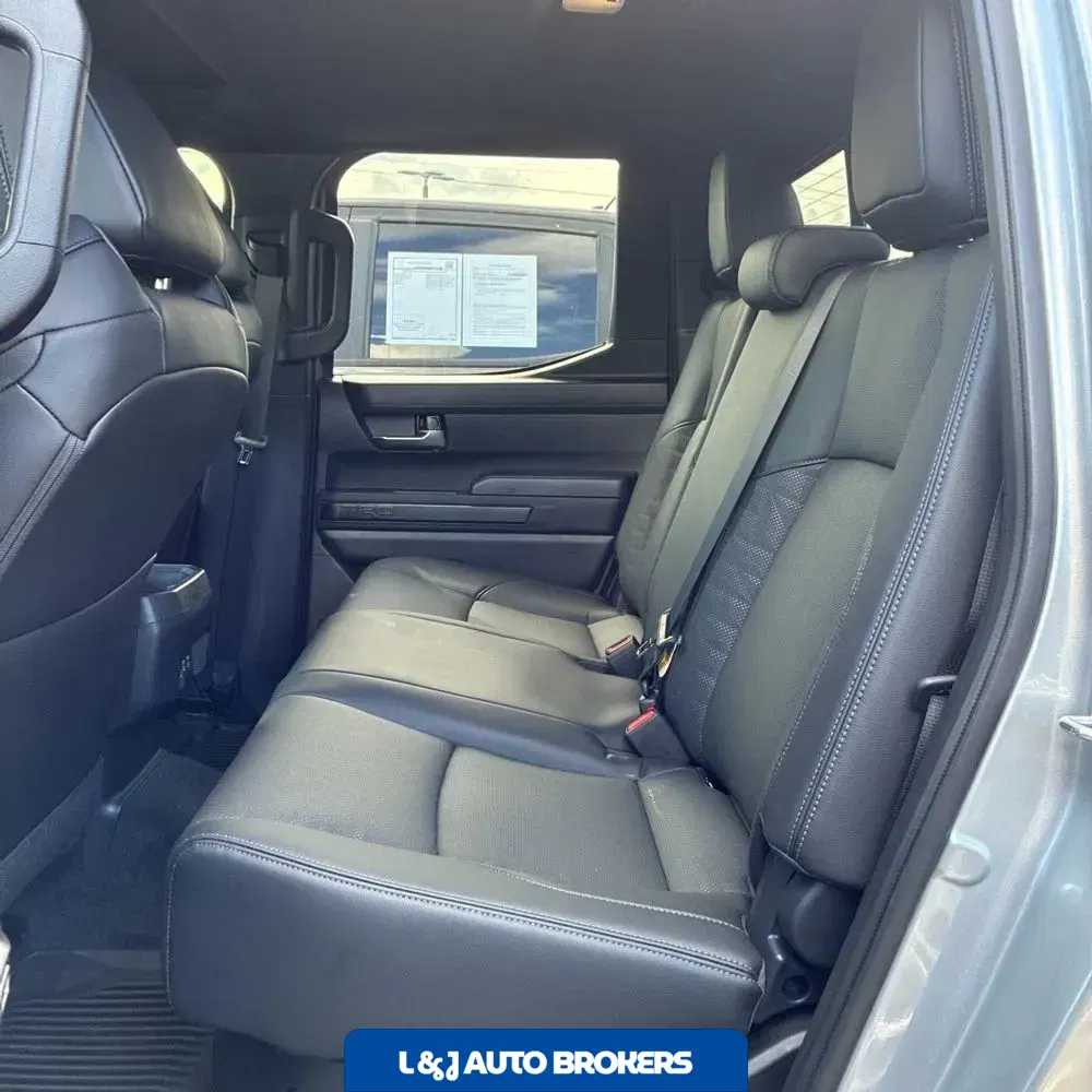2025 Toyota Tacoma TRD Sport HV