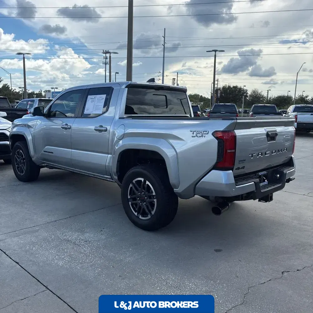 2025 Toyota Tacoma TRD Sport HV