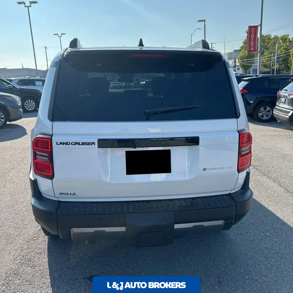 2025 Toyota Land Cruiser Base