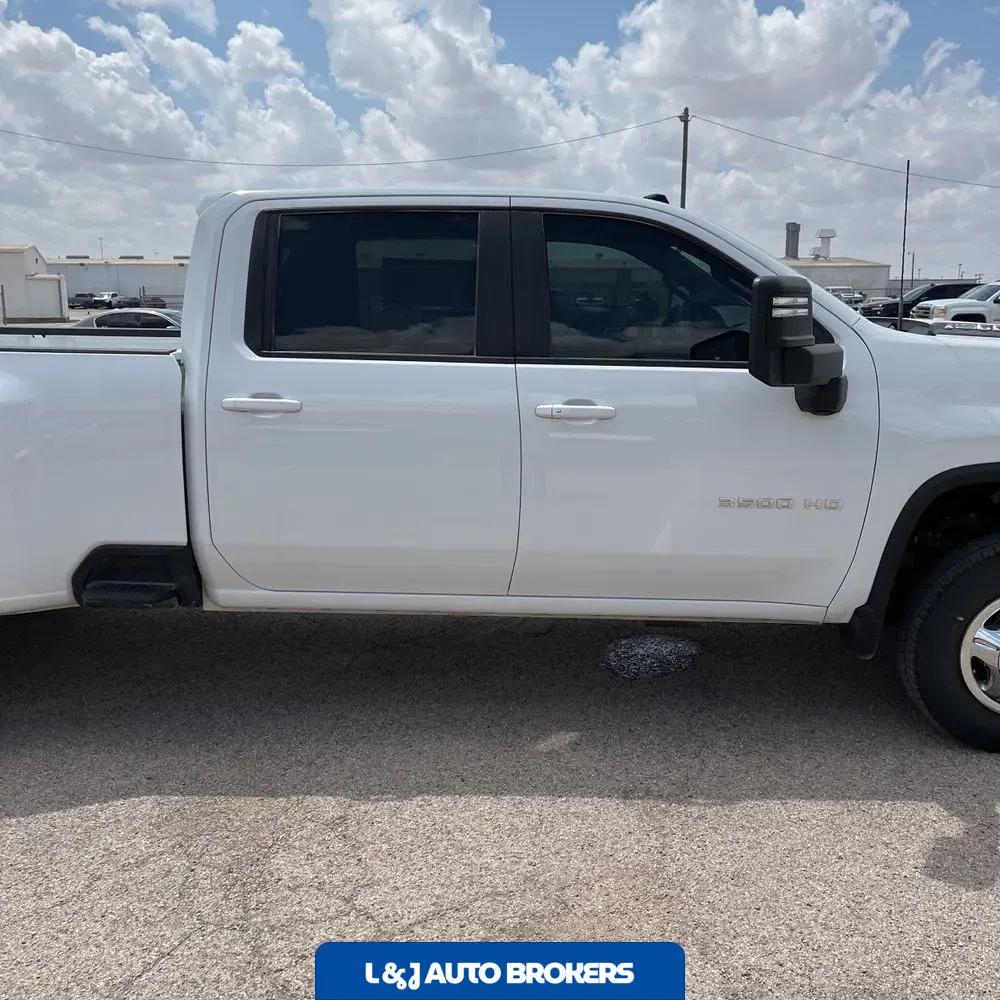 2024 Chevrolet Silverado 3500HD LT