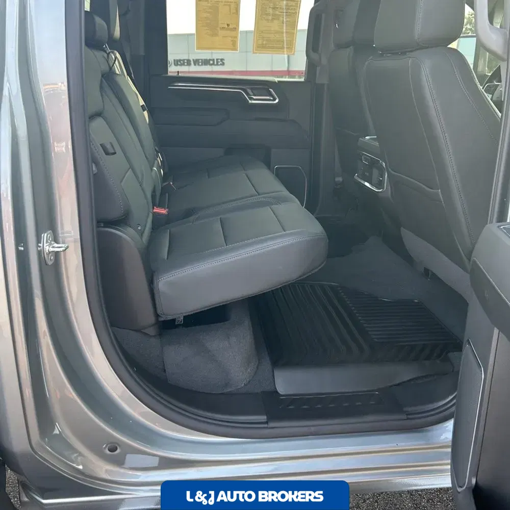 2025 Chevrolet Silverado 3500HD LTZ