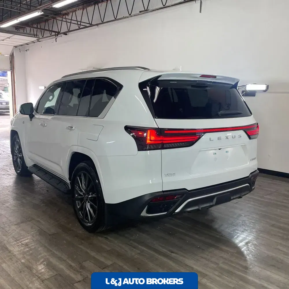 2024 Lexus LX 600 F SPORT Handling