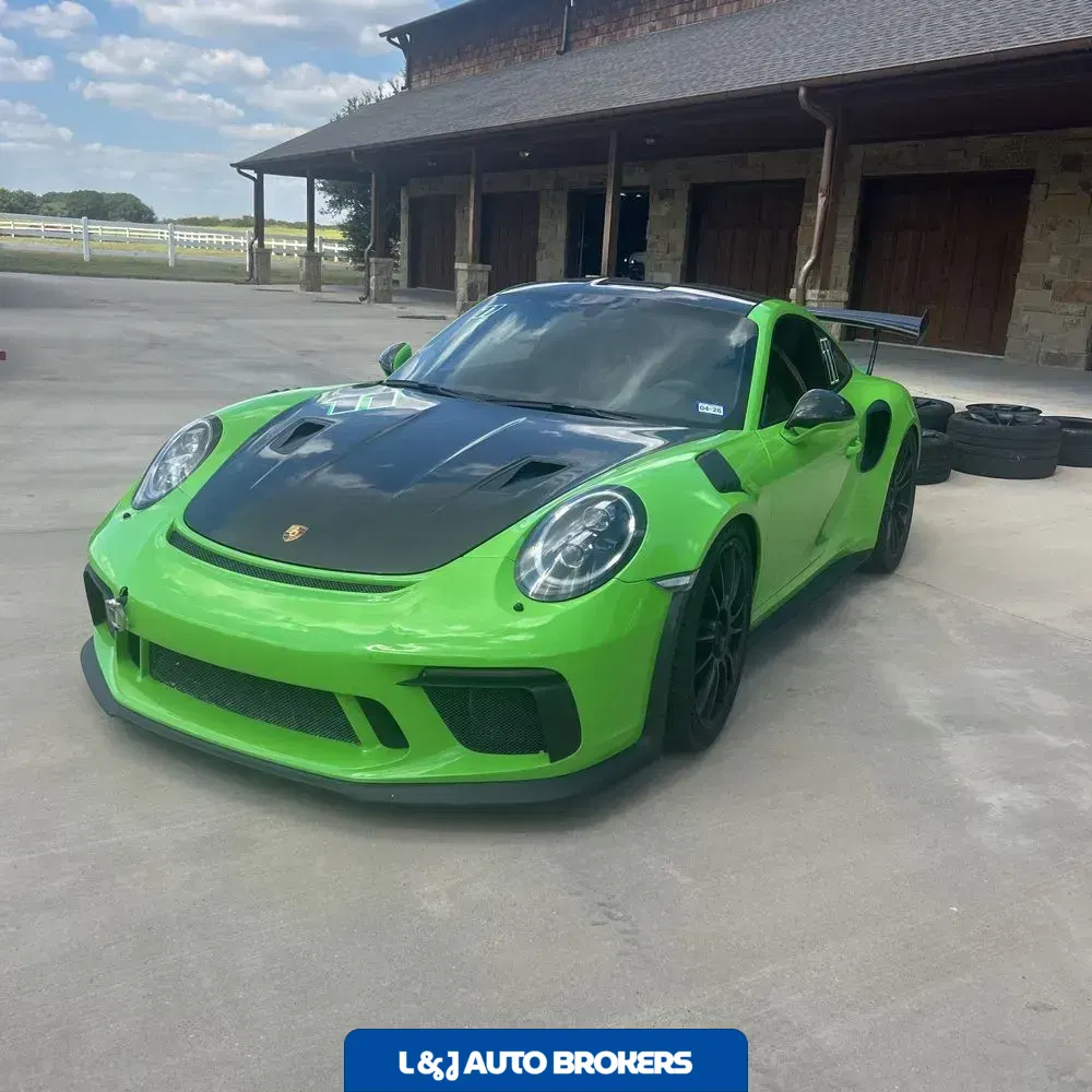 2019 Porsche 911 Carrera