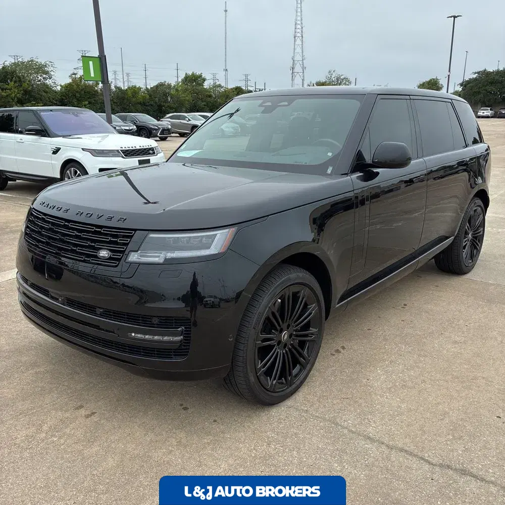 2025 Land Rover Range Rover SE P530