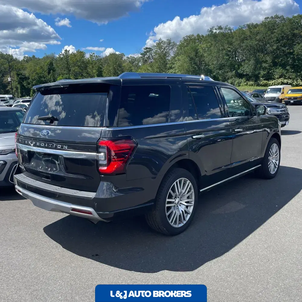 2023 Ford Expedition Platinum