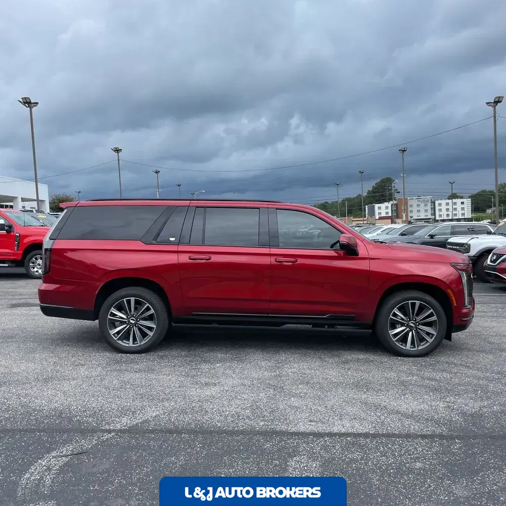 2025 Cadillac Escalade ESV Sport