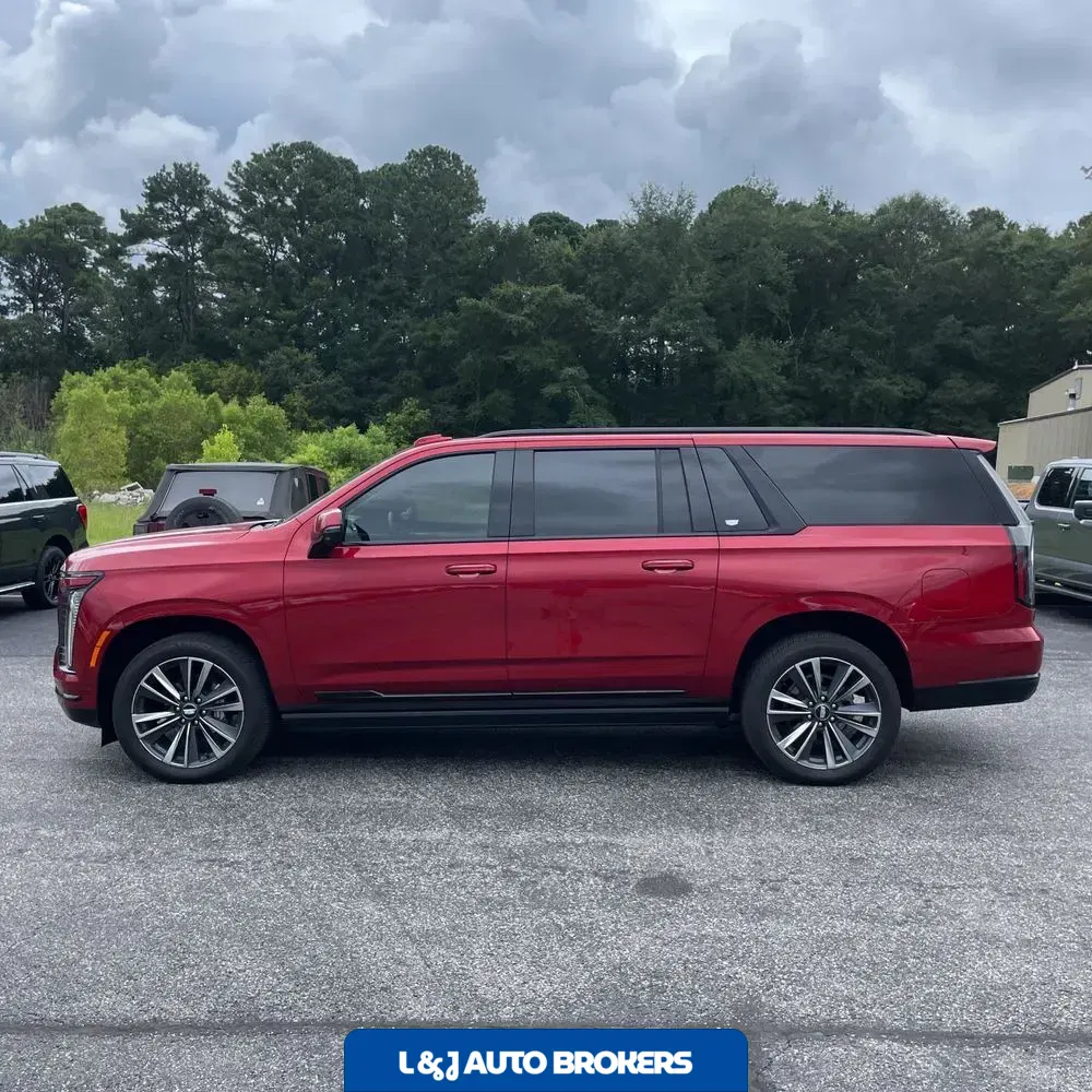 2025 Cadillac Escalade ESV Sport