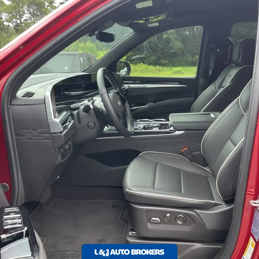 2025 Cadillac Escalade ESV Sport