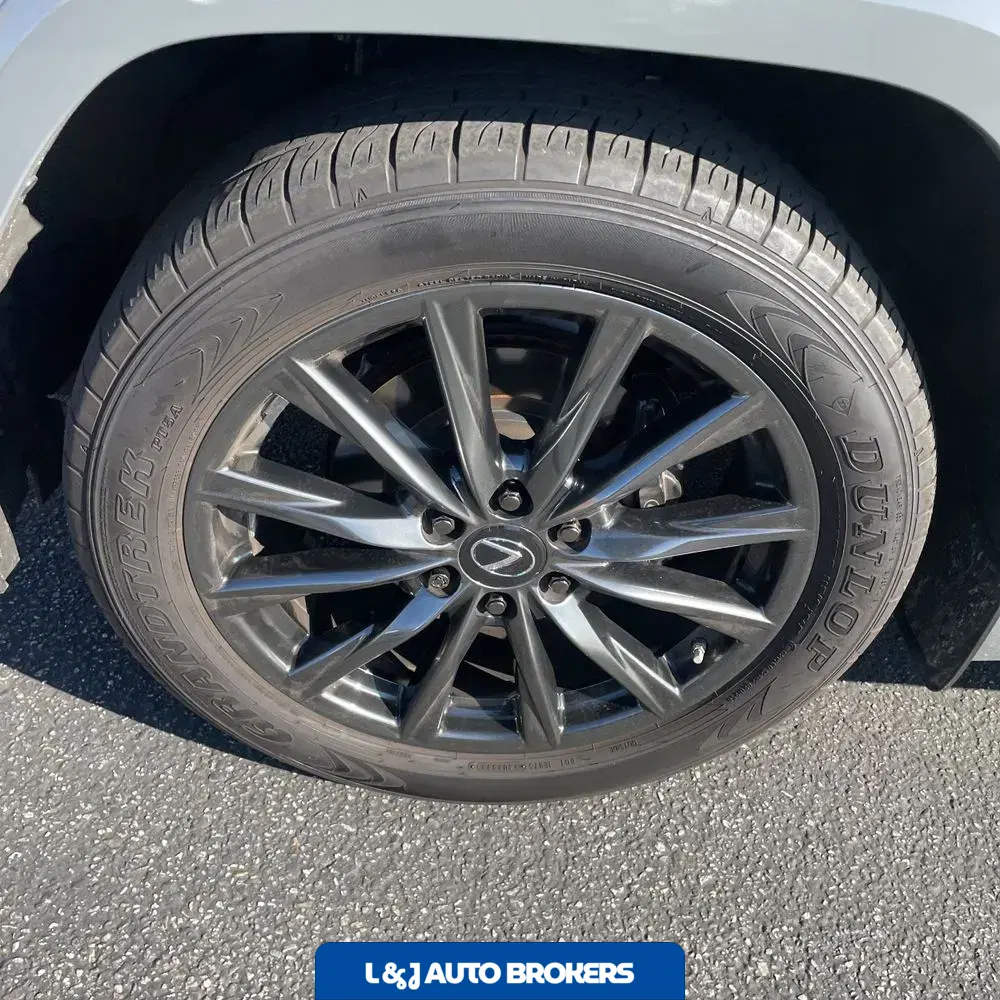2023 Lexus LX 600 F SPORT Handling